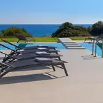 Albatross Beach Front Villas