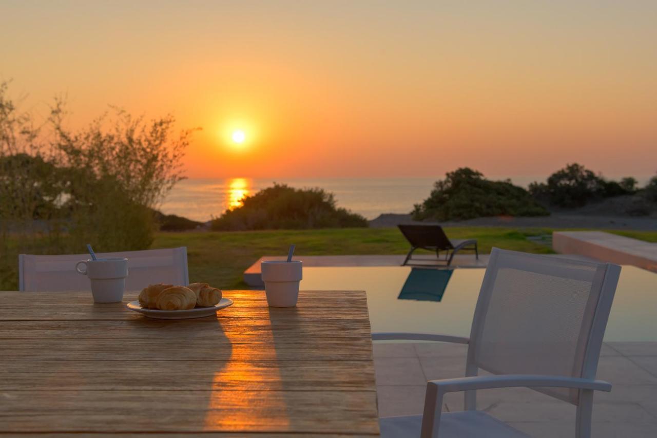 Albatross Front Villa