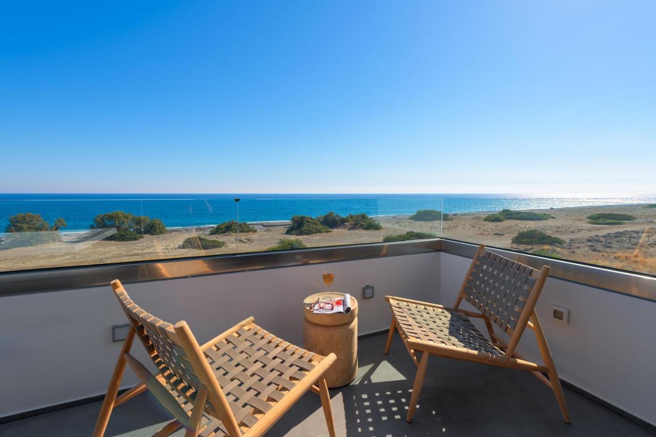 Albatross Front Villa
